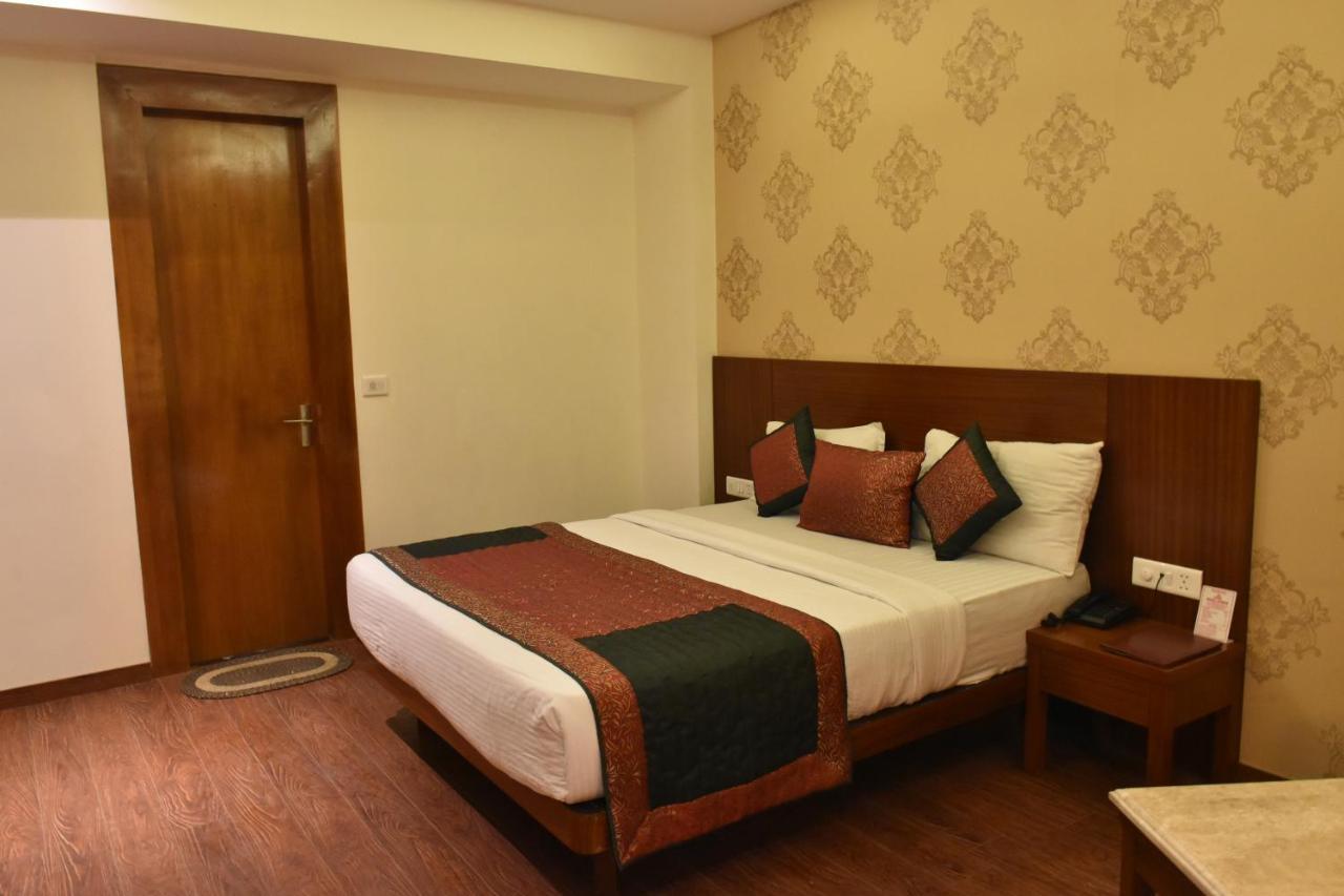Hotel Lohias Delhi Airport New Delhi Exterior photo